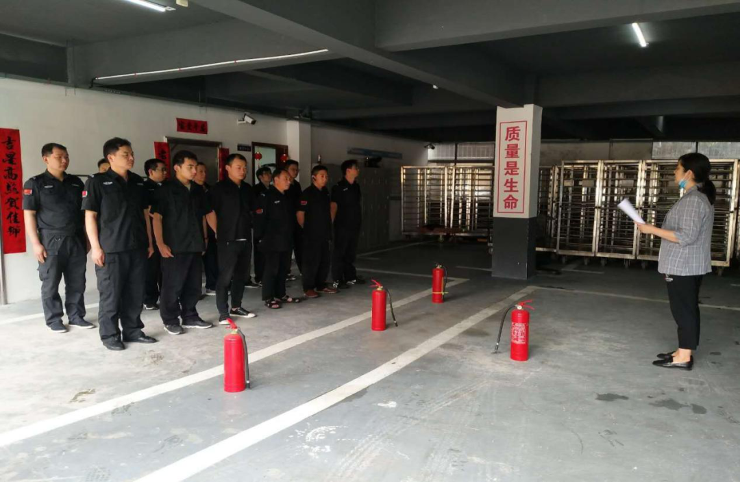 遠(yuǎn)程監(jiān)控,報(bào)警巡邏,清機(jī)加鈔,清分整點(diǎn),憑證寄庫,頭寸箱寄庫,商鋪安保,智能家居